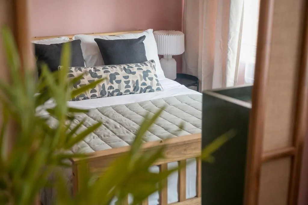 Central Belfast Apartments Somerset Mews 0*,  United Kingdom