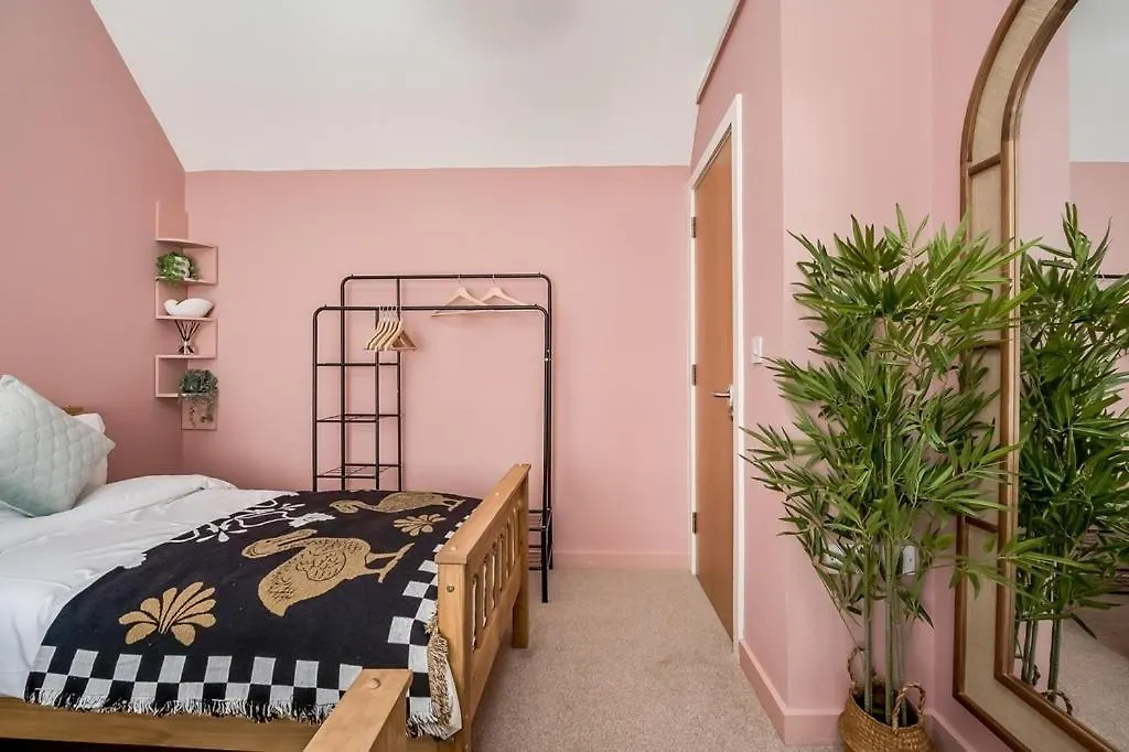 Central Belfast Apartments Somerset Mews