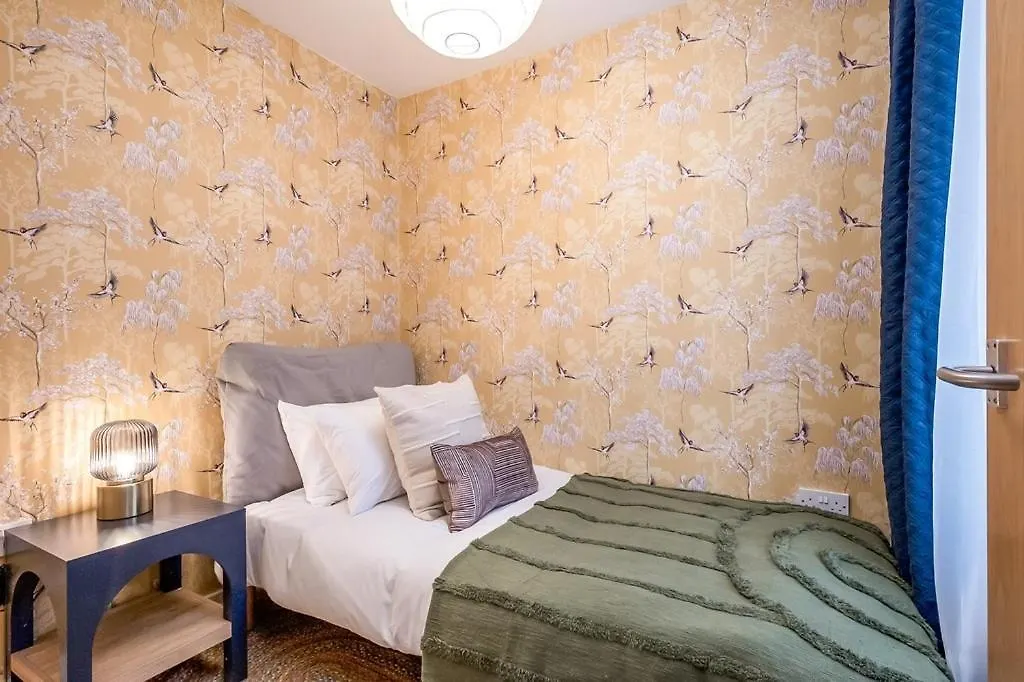 Central Belfast Apartments Somerset Mews 0*,  United Kingdom