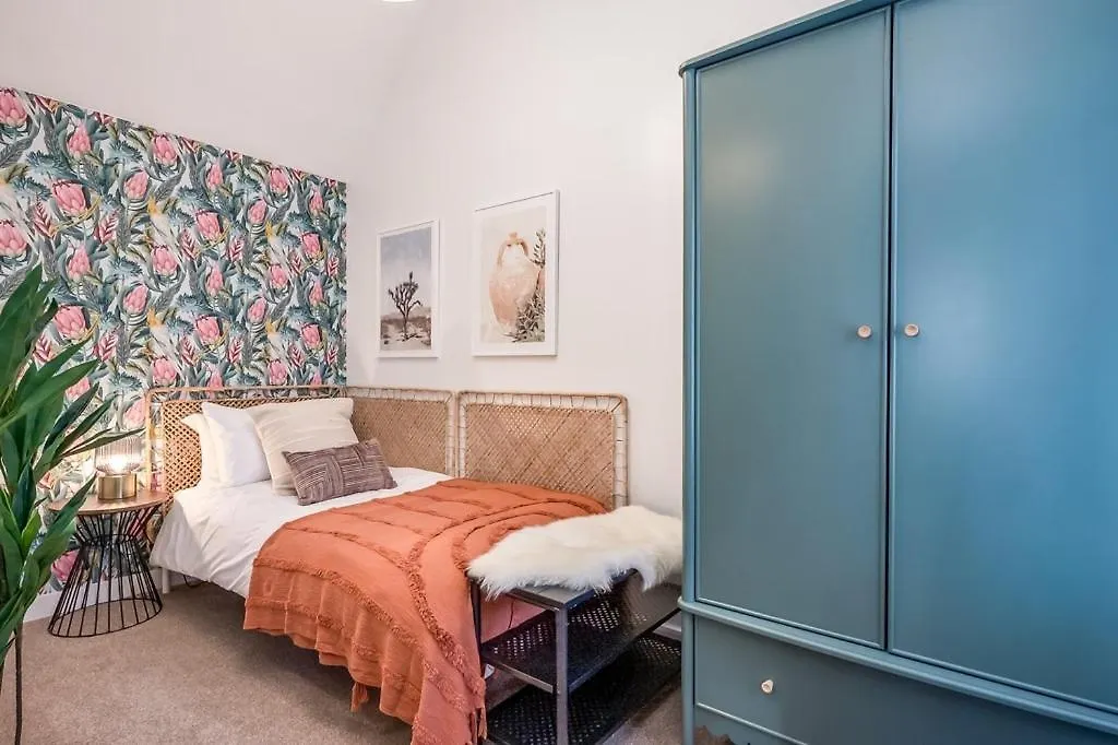 Central Belfast Apartments Somerset Mews